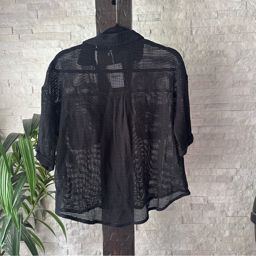 Blu Pepper Mesh Knit Sheer Button Front Top Size S New with Tags - Picture 8 of 9